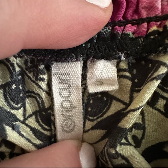 Rip Curl Women’s Shorts Tropical Pattern Size Small Beach Bohemian - Picture 5 of 5